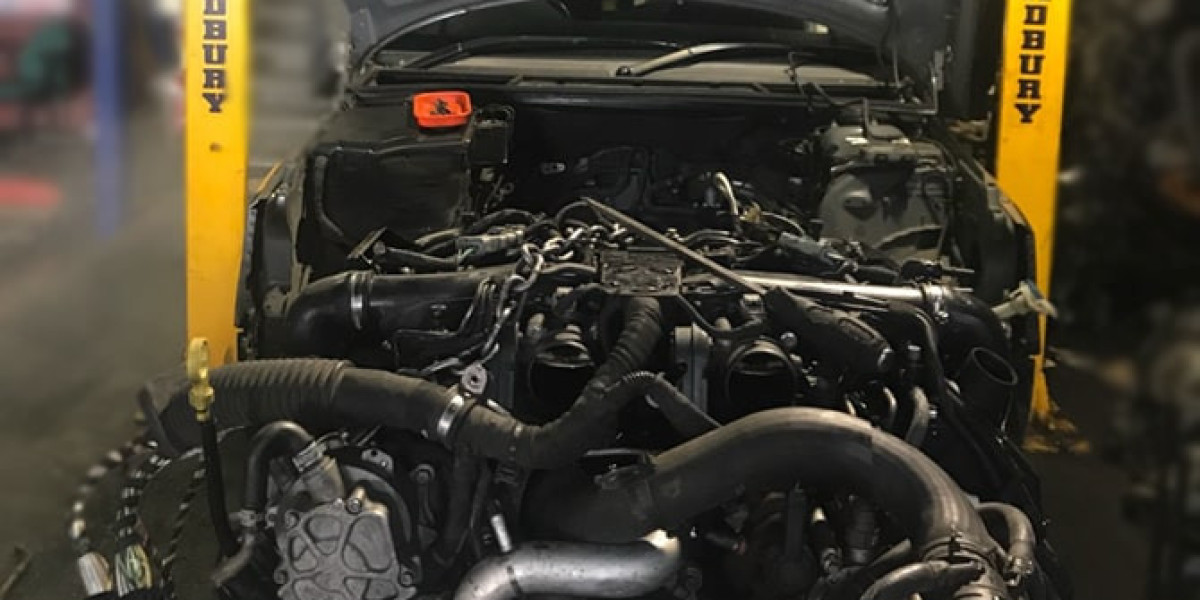 5 Ways Range Rover Engines Set New Standards in Performance